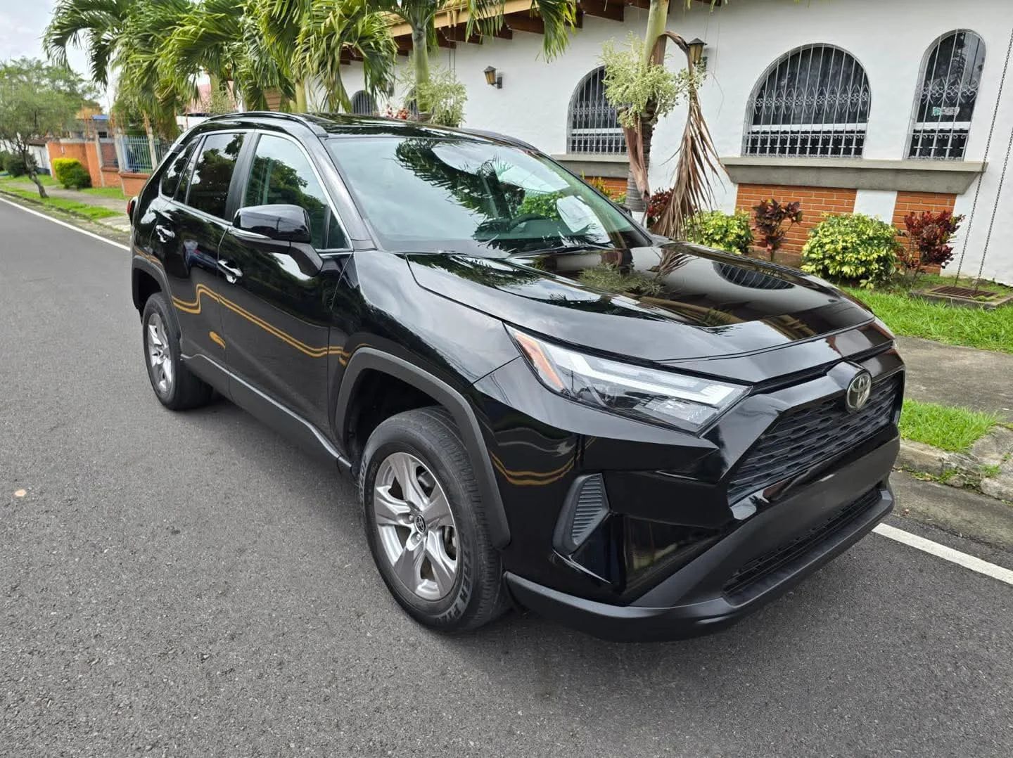 Toyota RAV4 - Image 5