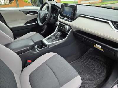 Toyota RAV4 - Image 7