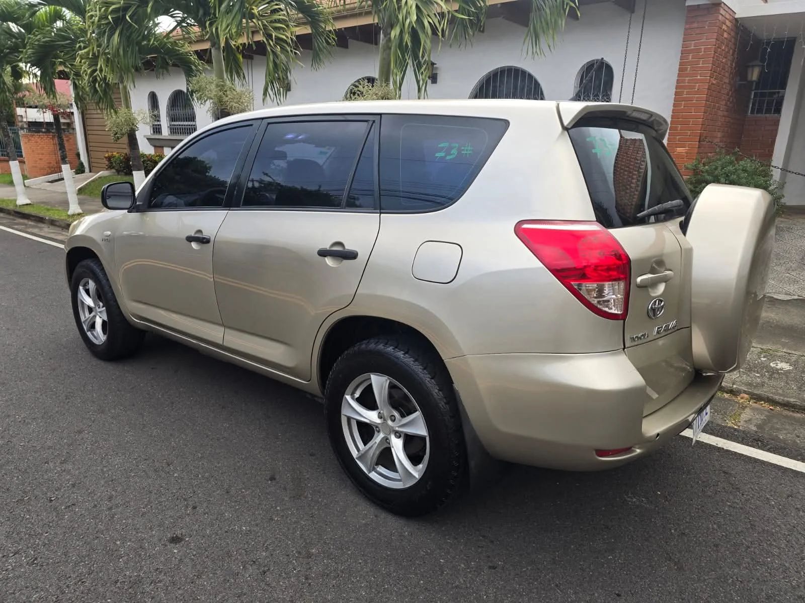 Toyota RAV4 - Image 3