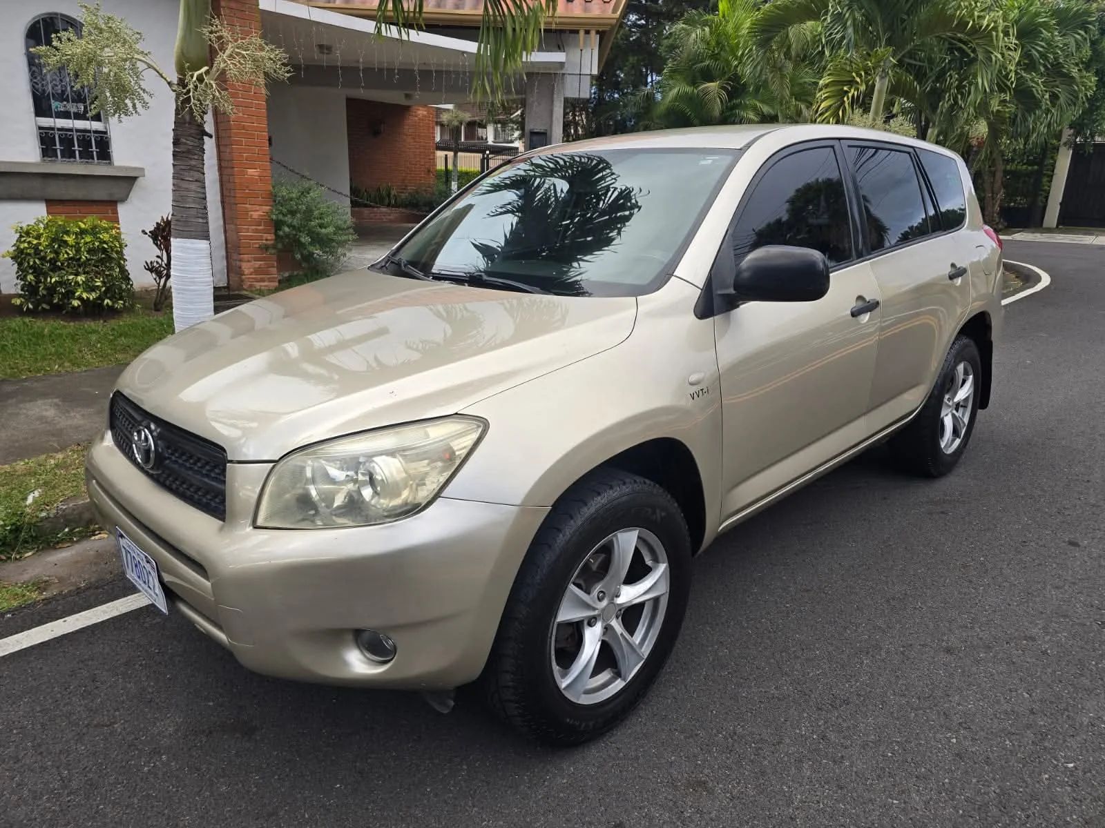 Toyota RAV4 - Image 5