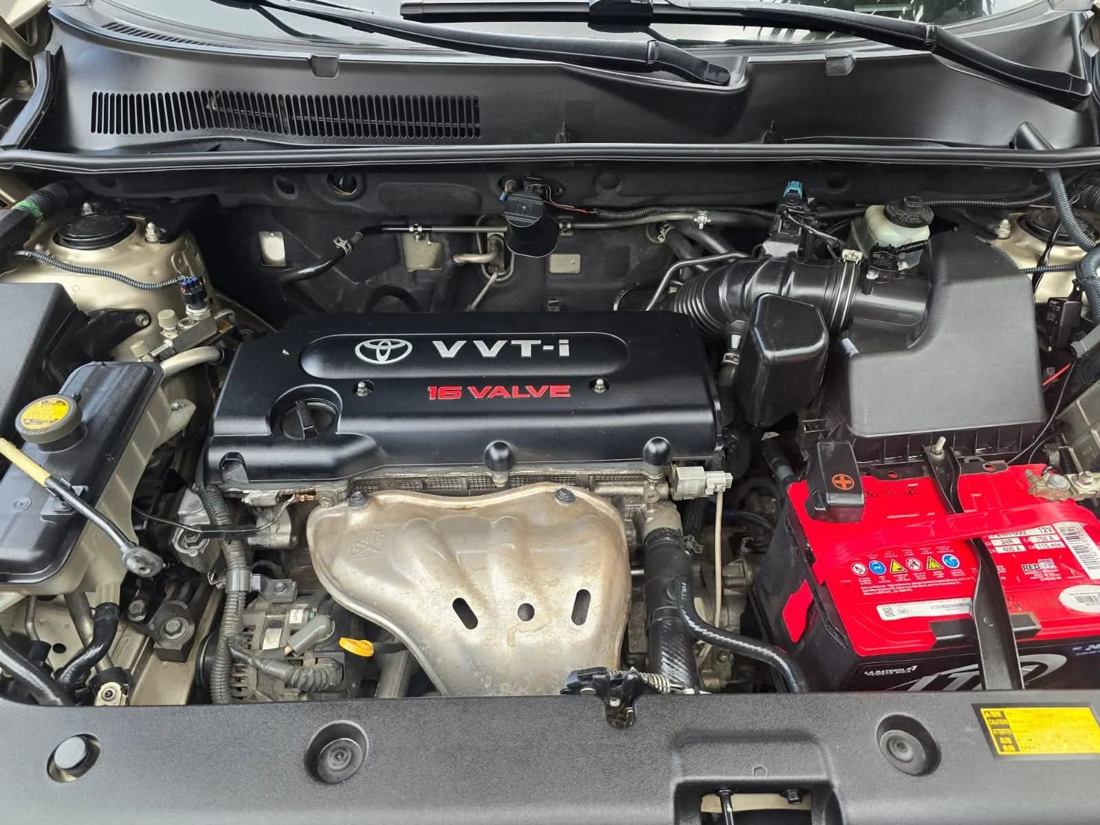 Toyota RAV4 - Image 8