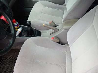 Mazda Protege DX - Image 2