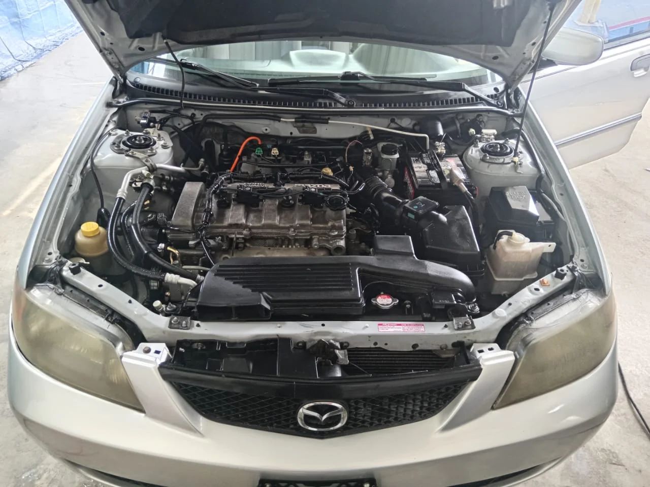 Mazda Protege DX - Image 6