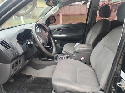 Toyota Hilux SRV - Image 3