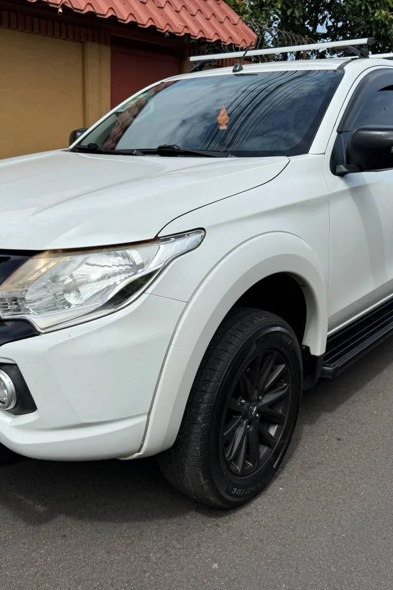 2016 Mitsubishi L200