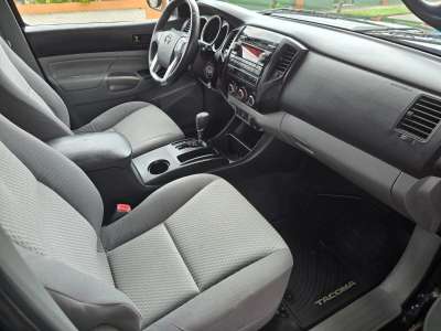 Toyota Tacoma - Image 5