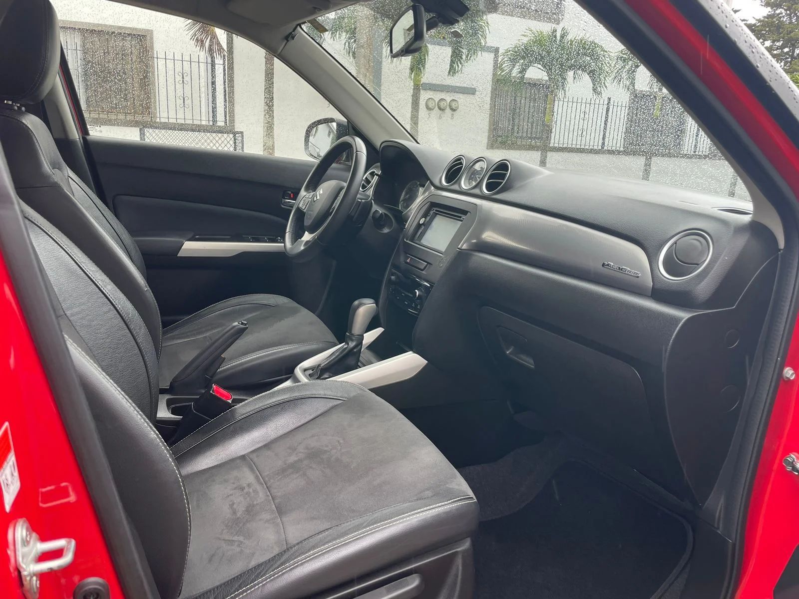 Suzuki Vitara - Image 8