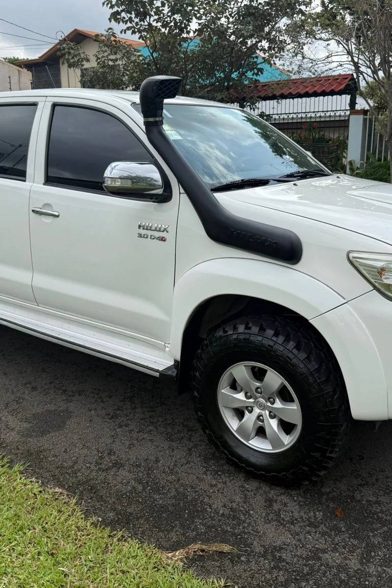 2013 Toyota Hilux SRV