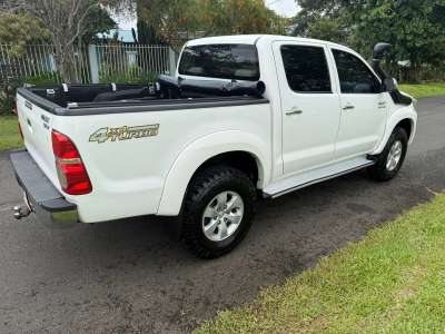Toyota Hilux SRV - Image 8