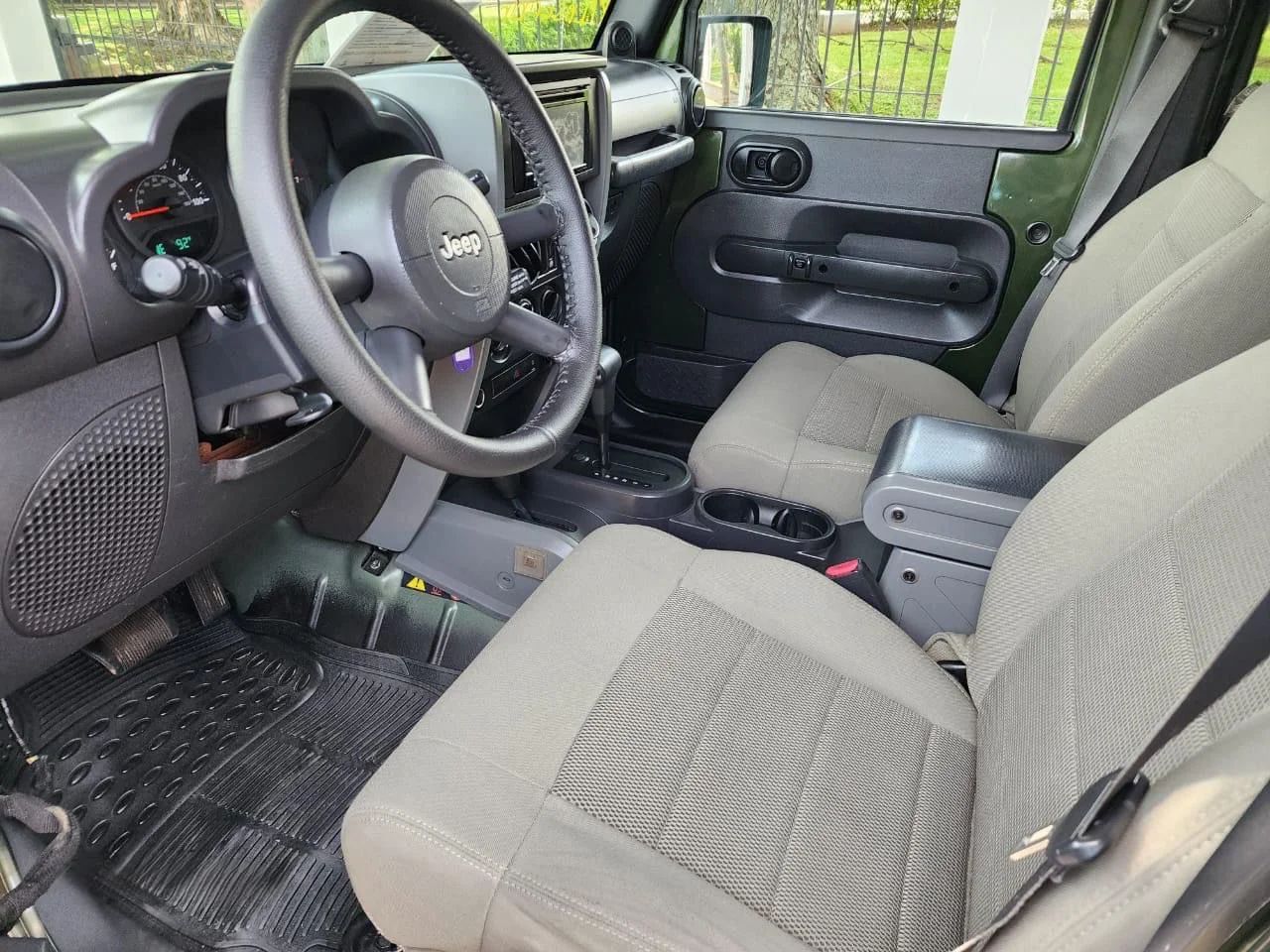 Jeep Wrangler - Image 8