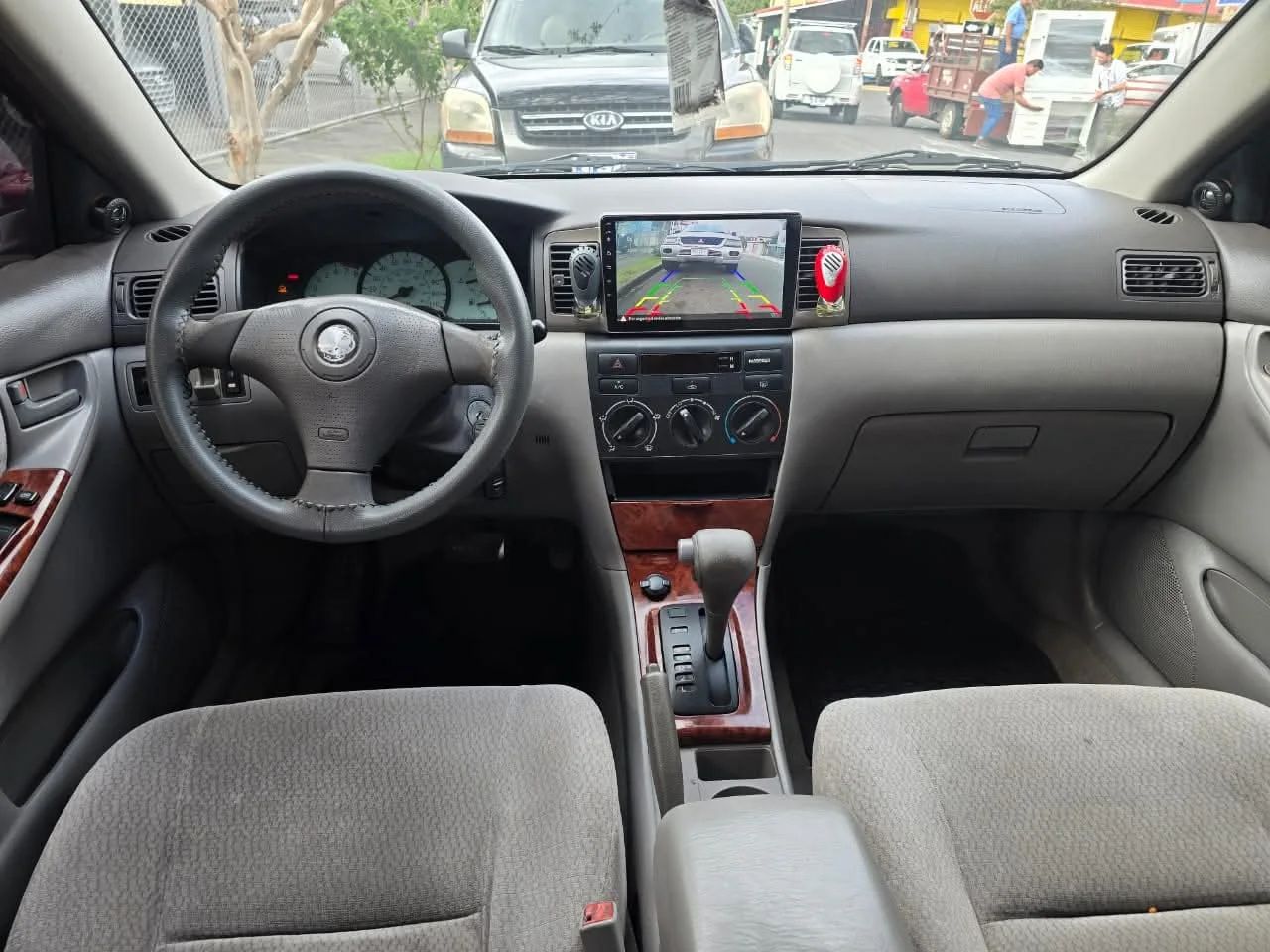 Toyota Corolla - Image 7