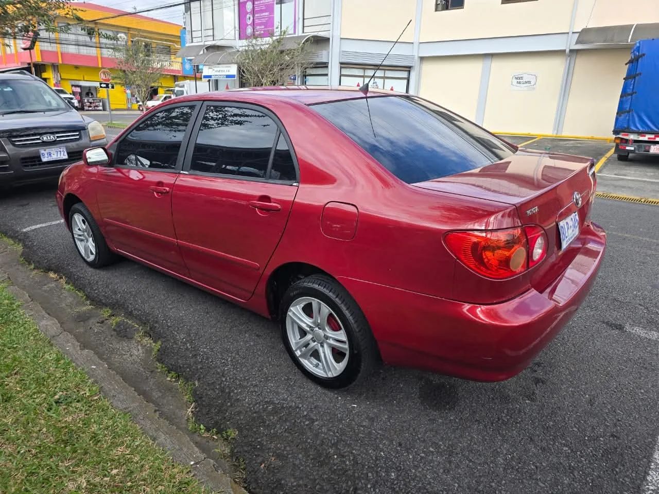 Toyota Corolla - Image 2