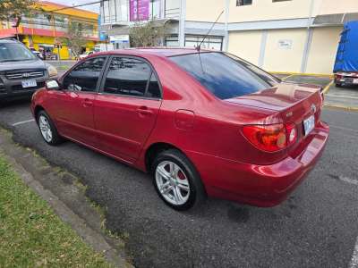 Toyota Corolla - Image 2
