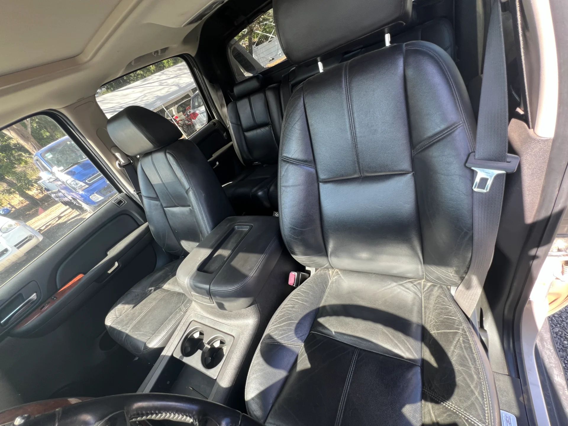 Chevrolet Avalanche Lt - Image 8