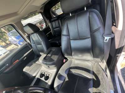 Chevrolet Avalanche Lt - Image 8