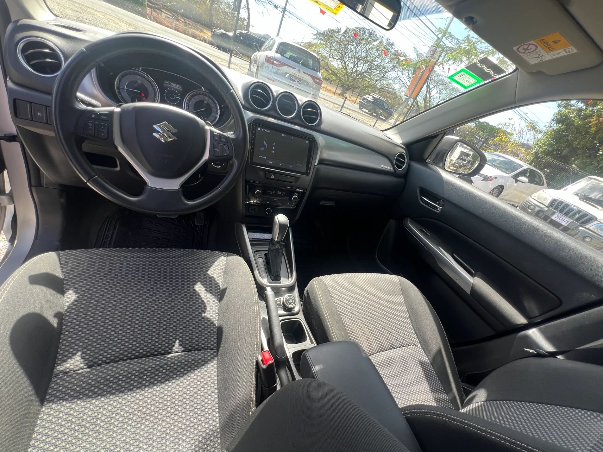 Suzuki Vitara GL Plus A - Image 7