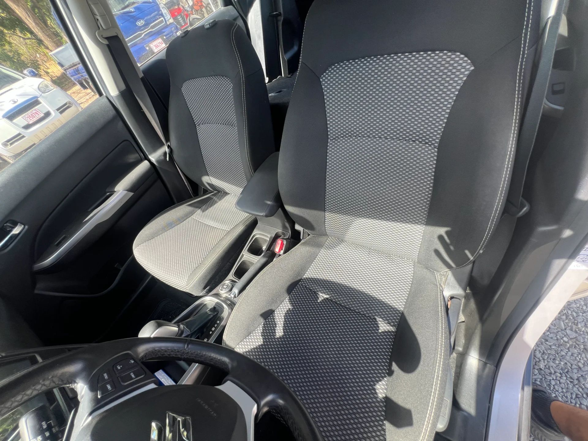 Suzuki Vitara GL Plus A - Image 8