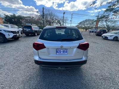 Suzuki Vitara GL Plus A - Image 2