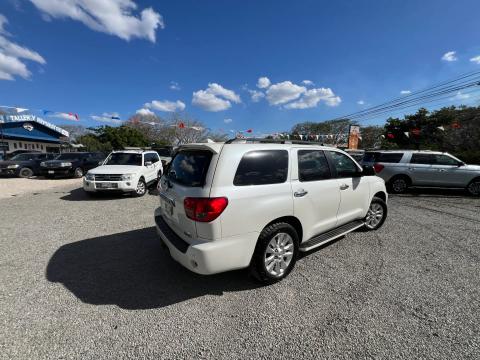 Toyota Sequoia - Image 3