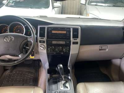 Toyota 4Runner - Image 5