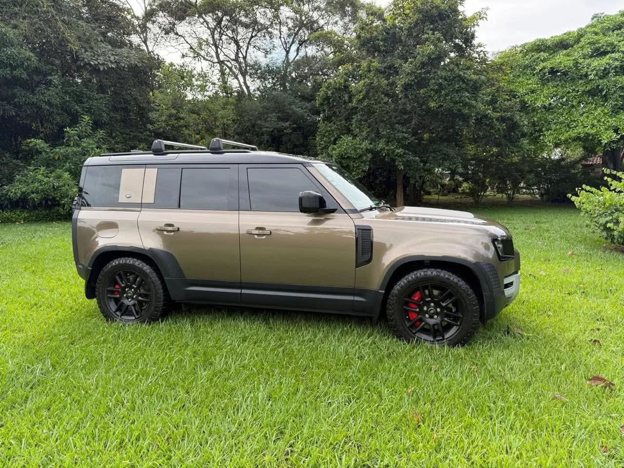 Land Rover Defender P400 - Image 3