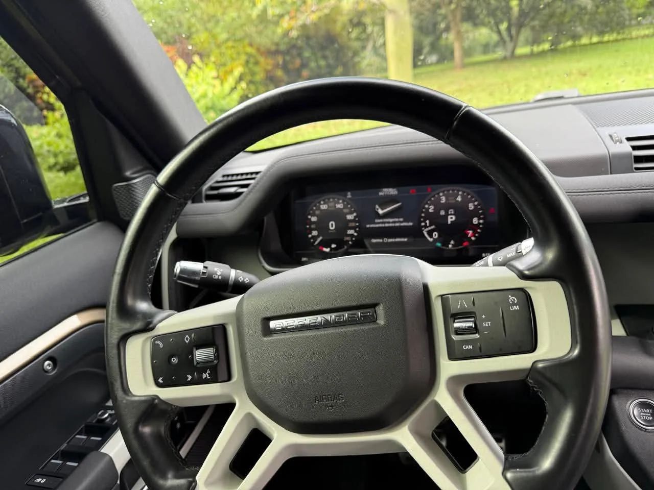 Land Rover Defender P400 - Image 16