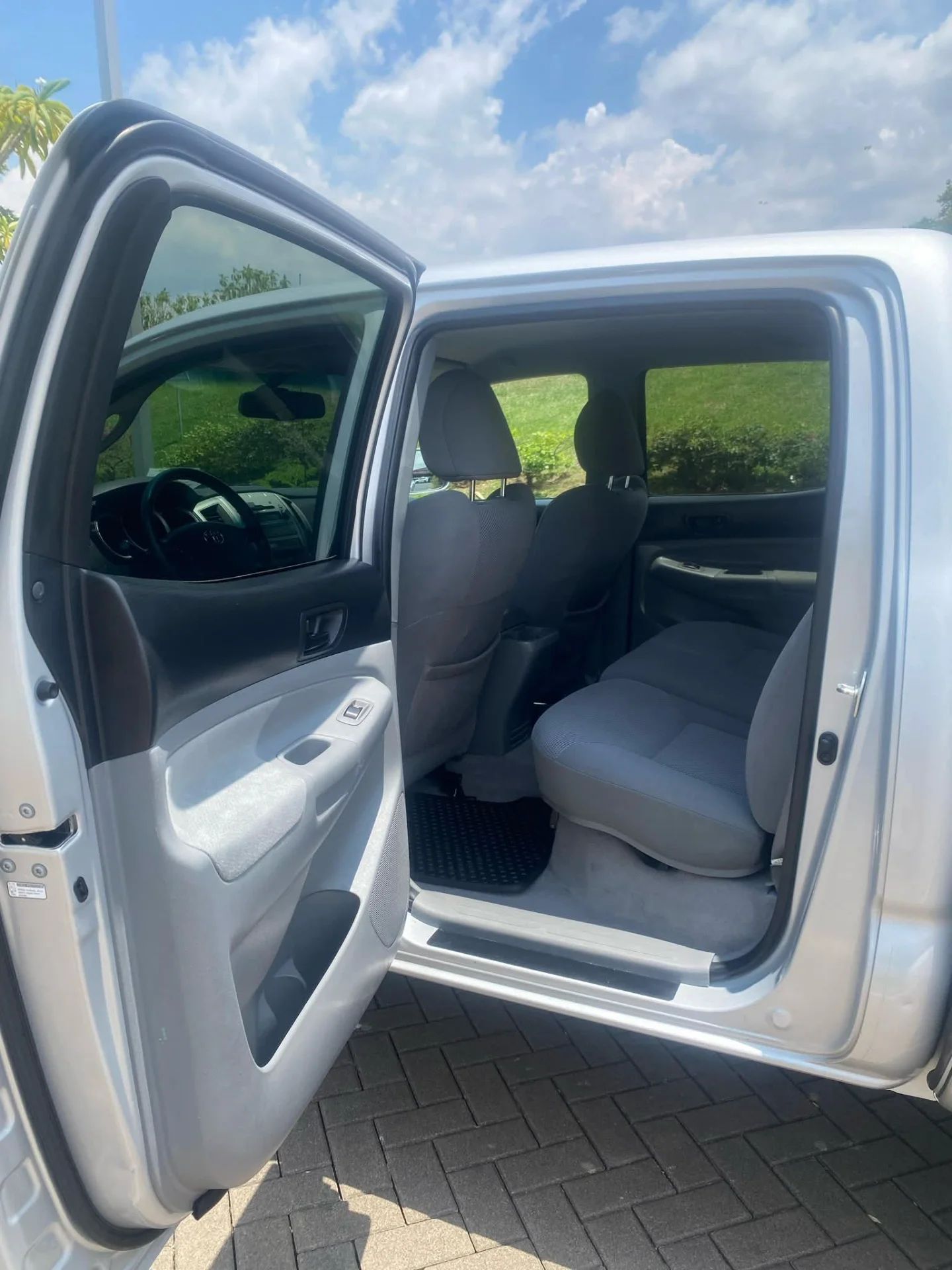 Toyota Tacoma - Image 6