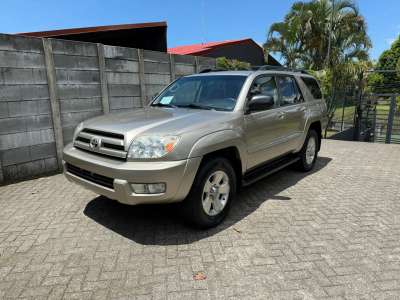 Toyota 4Runner - Image 2