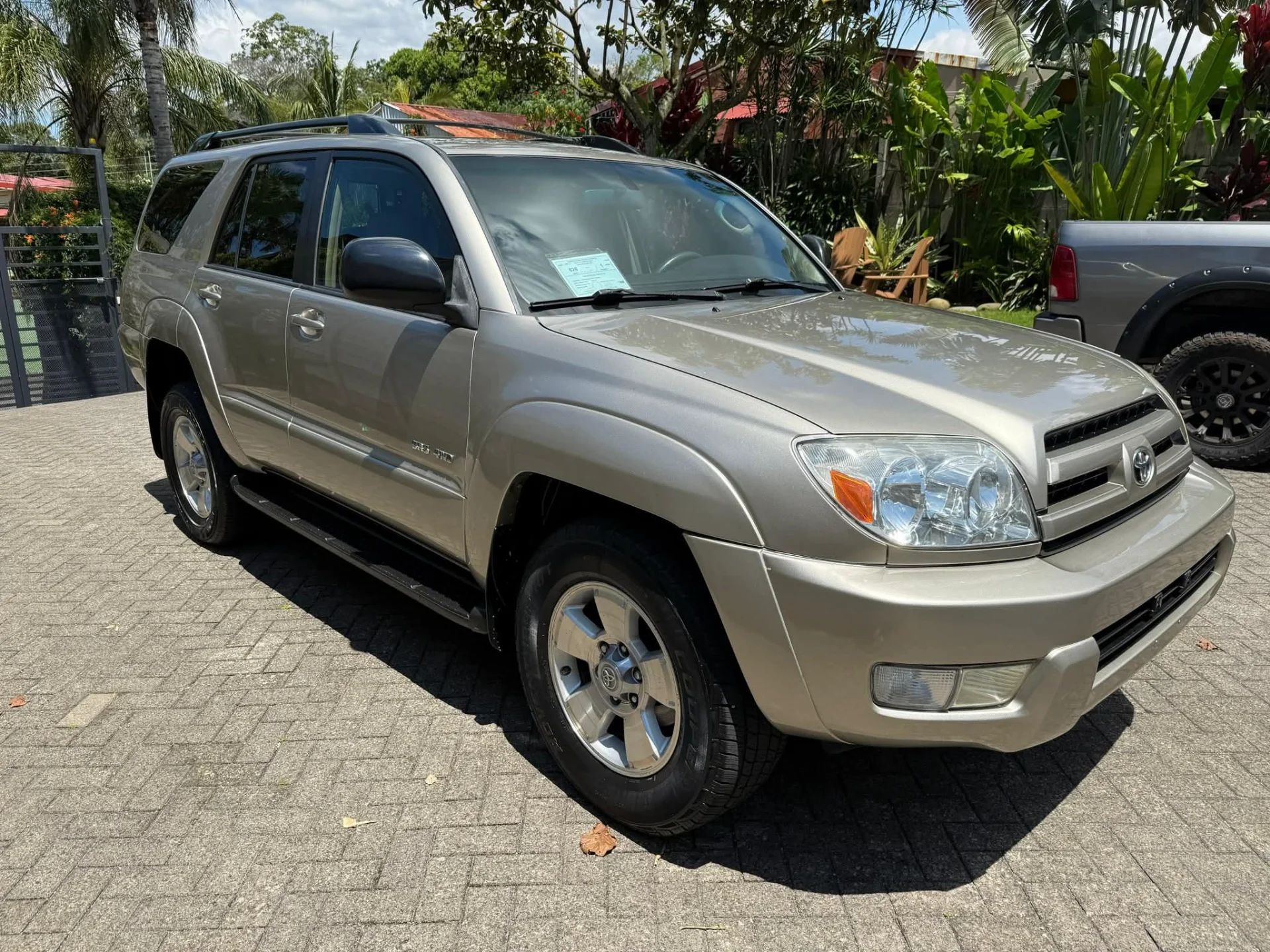 Toyota 4Runner - Image 3