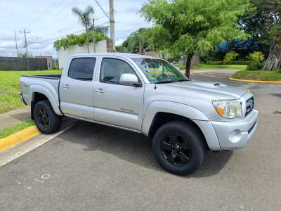 Toyota Tacoma - Image 3