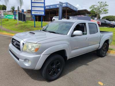 Toyota Tacoma - Image 4