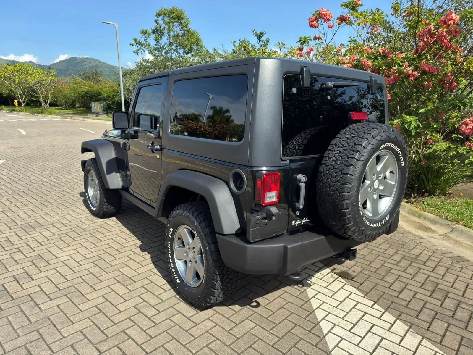 Jeep Rubicon - Image 5