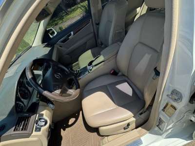 Mercedes-Benz C300 - Image 7