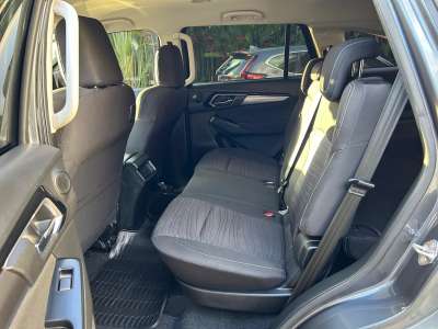 Isuzu MUX - Image 11