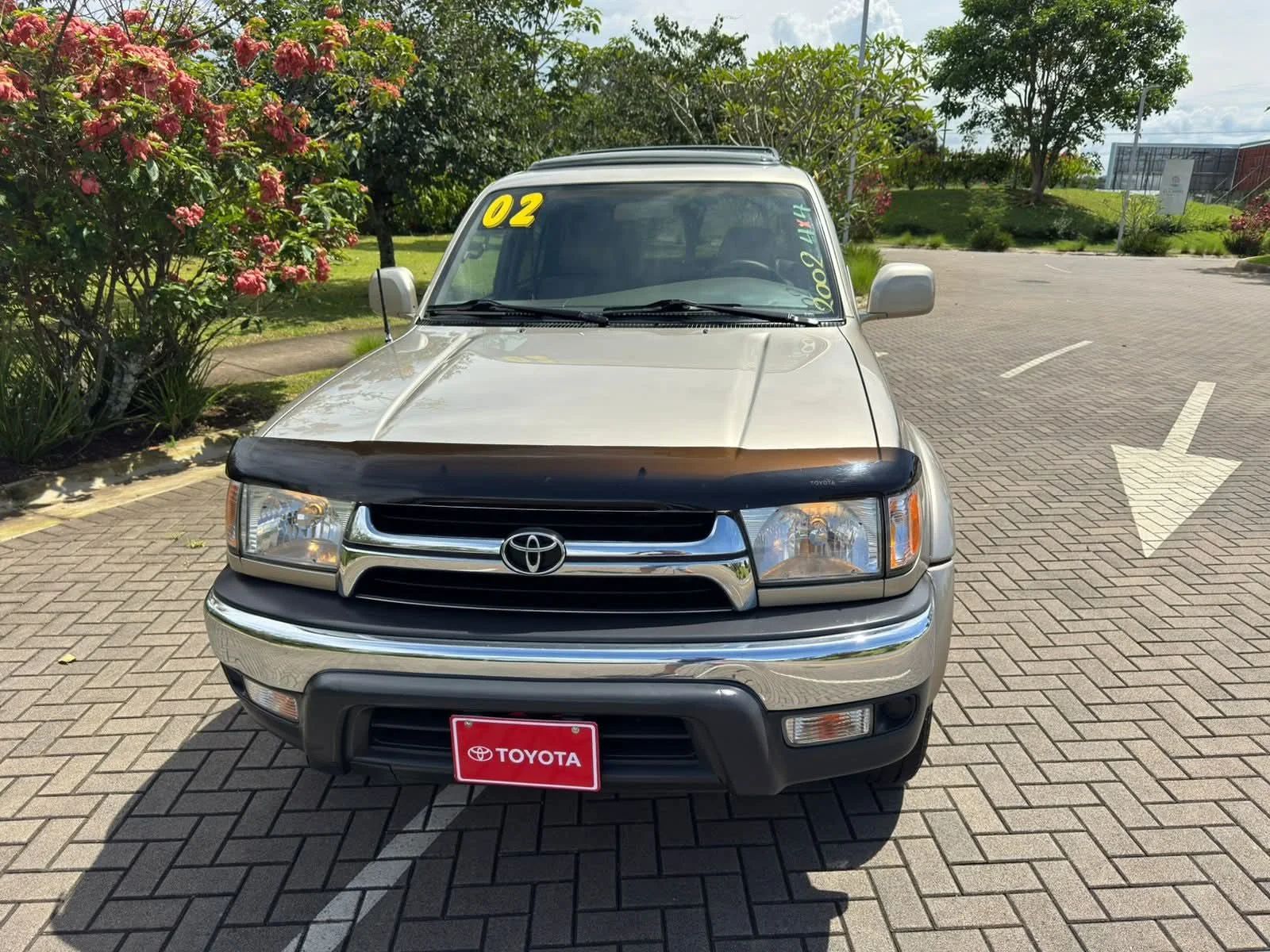 Toyota 4Runner - Image 2