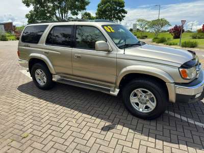Toyota 4Runner - Image 9