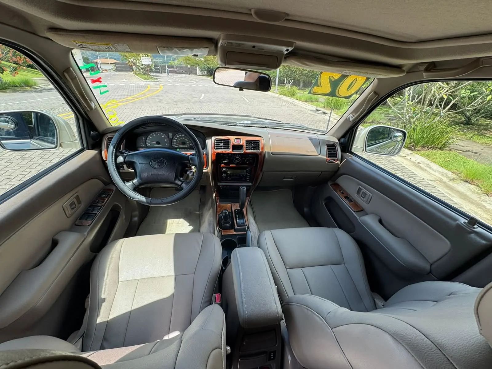 Toyota 4Runner - Image 10