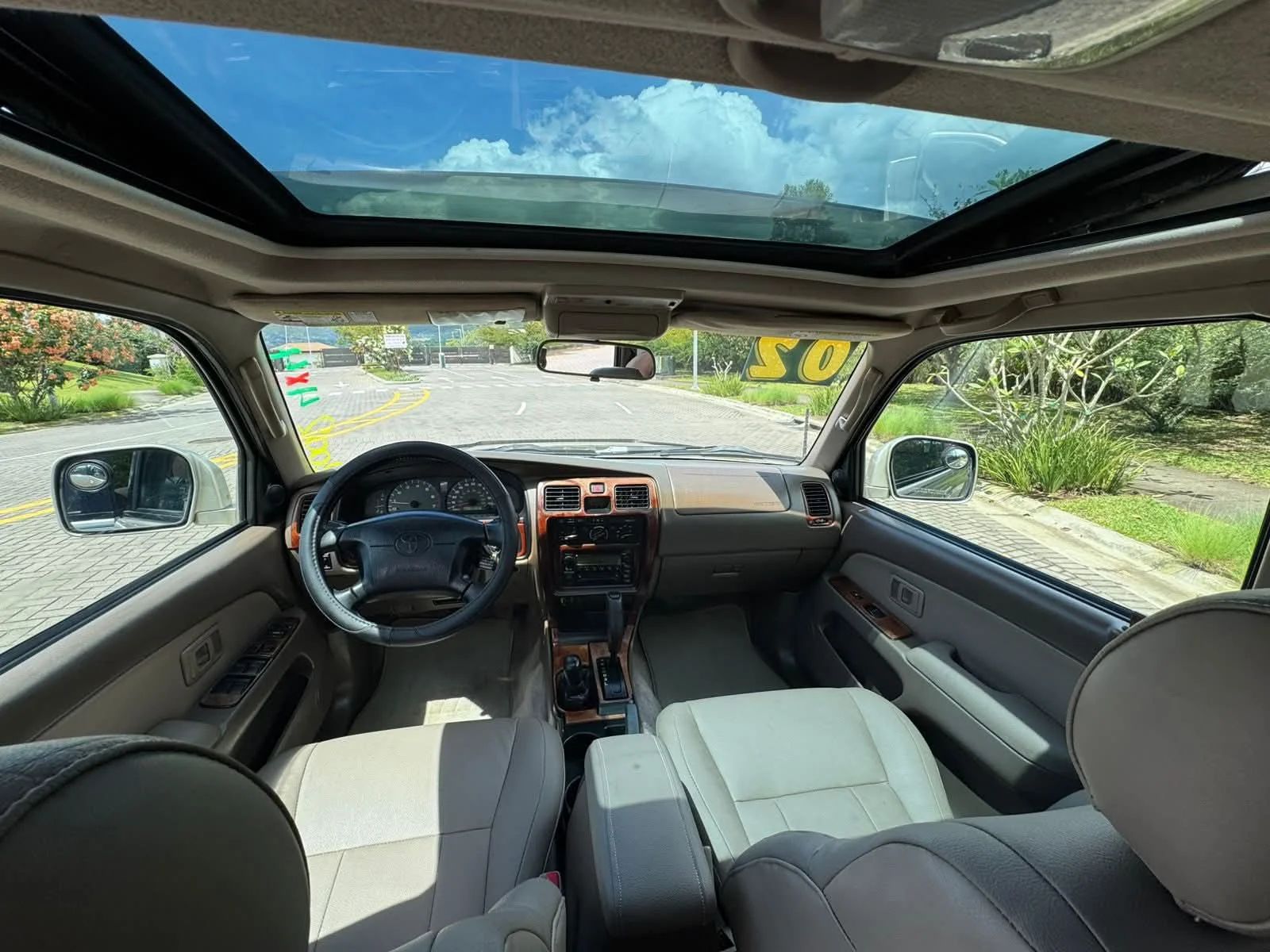 Toyota 4Runner - Image 11