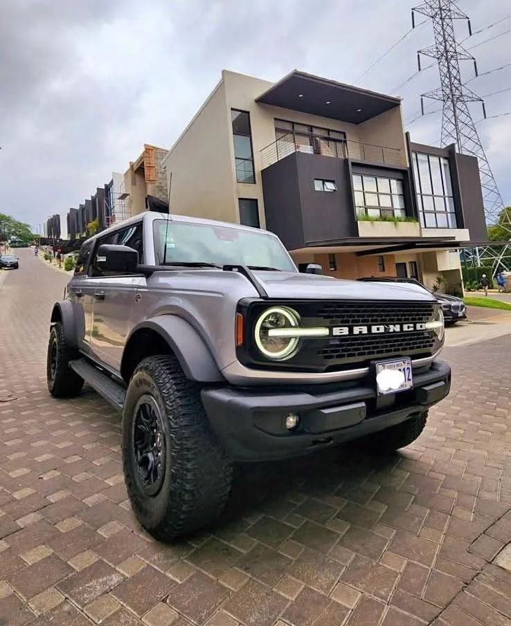 Ford Bronco Wildtrak Sasquatch - Image 2