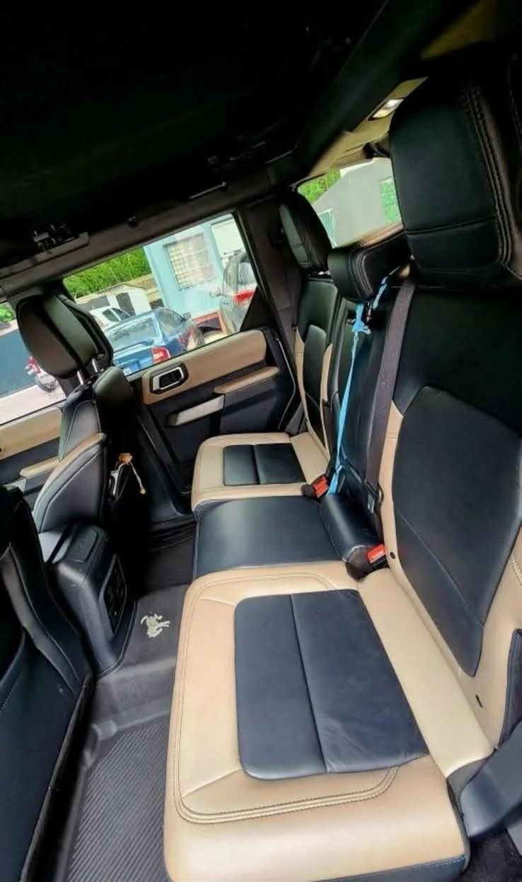 Ford Bronco Wildtrak Sasquatch - Image 3