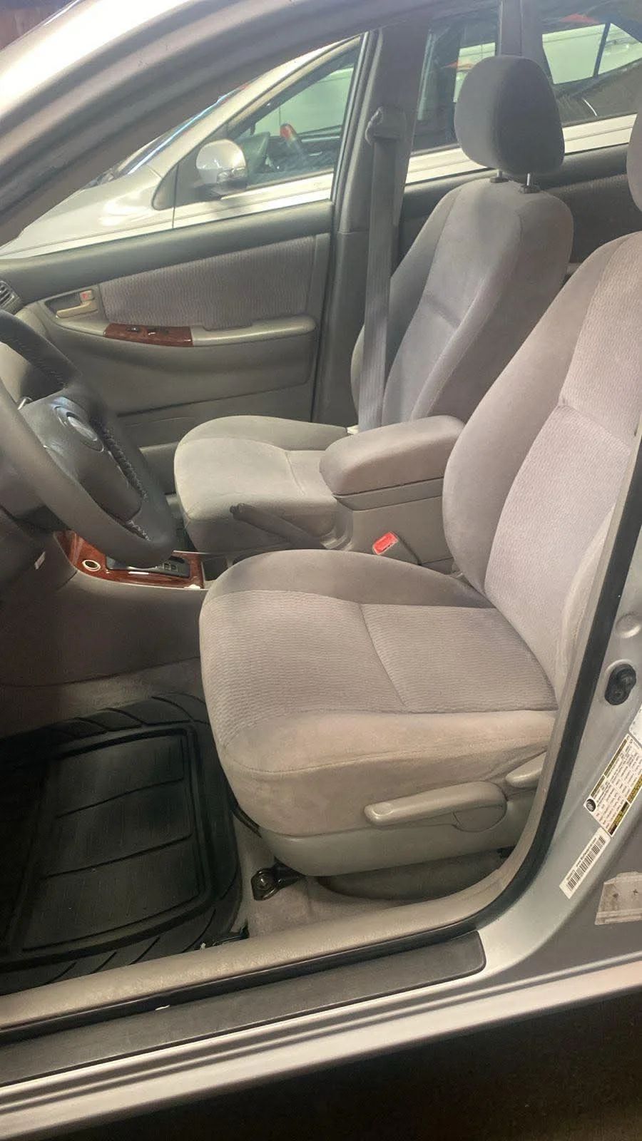 Toyota Corolla - Image 5