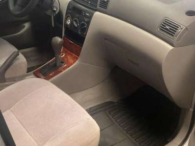 Toyota Corolla - Image 8