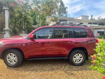 Toyota Land Cruiser - Image 3