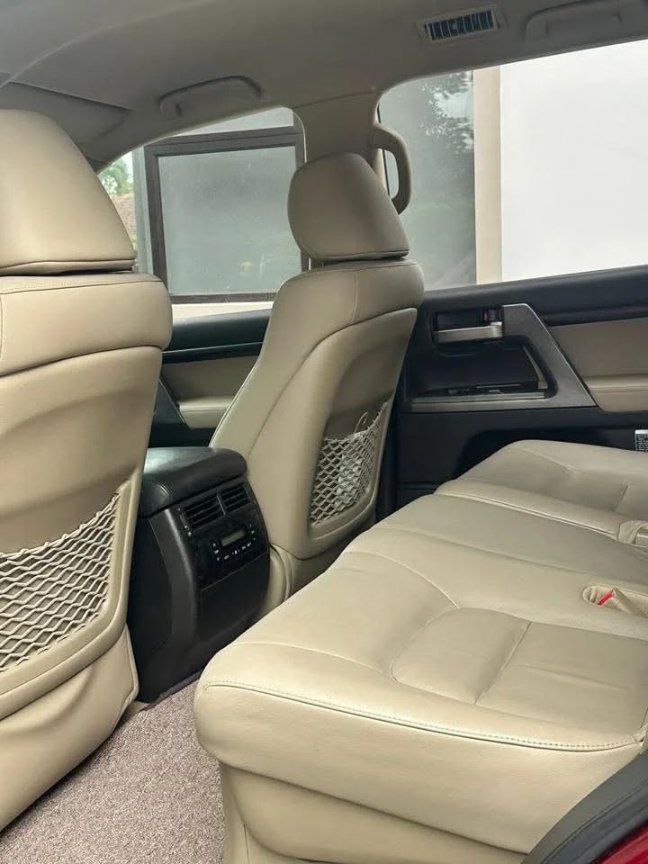 Toyota Land Cruiser - Image 5