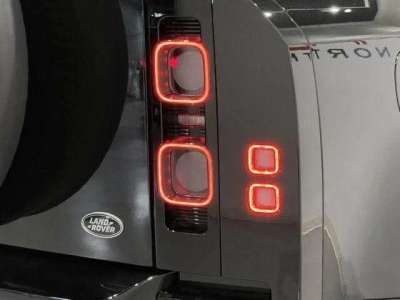 Land Rover Defender 90 - Image 9