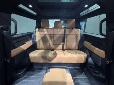 Land Rover Defender 90 - Image 11