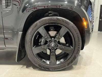 Land Rover Defender 90 - Image 13