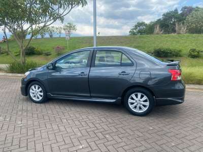 Toyota Yaris - Image 7