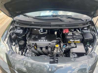 Toyota Yaris - Image 8