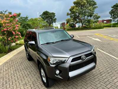 Toyota 4Runner - Image 4